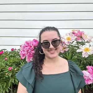 Meet your Posher, Angelina
